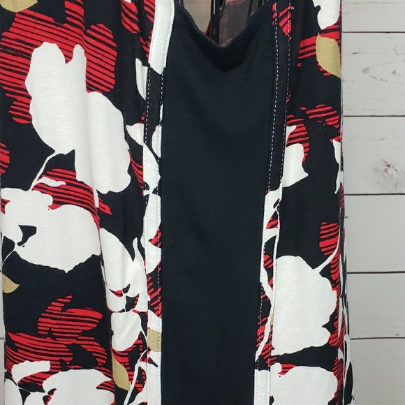 J. Jill Floral Sleeveless Petite Top - Picture 7 of 8